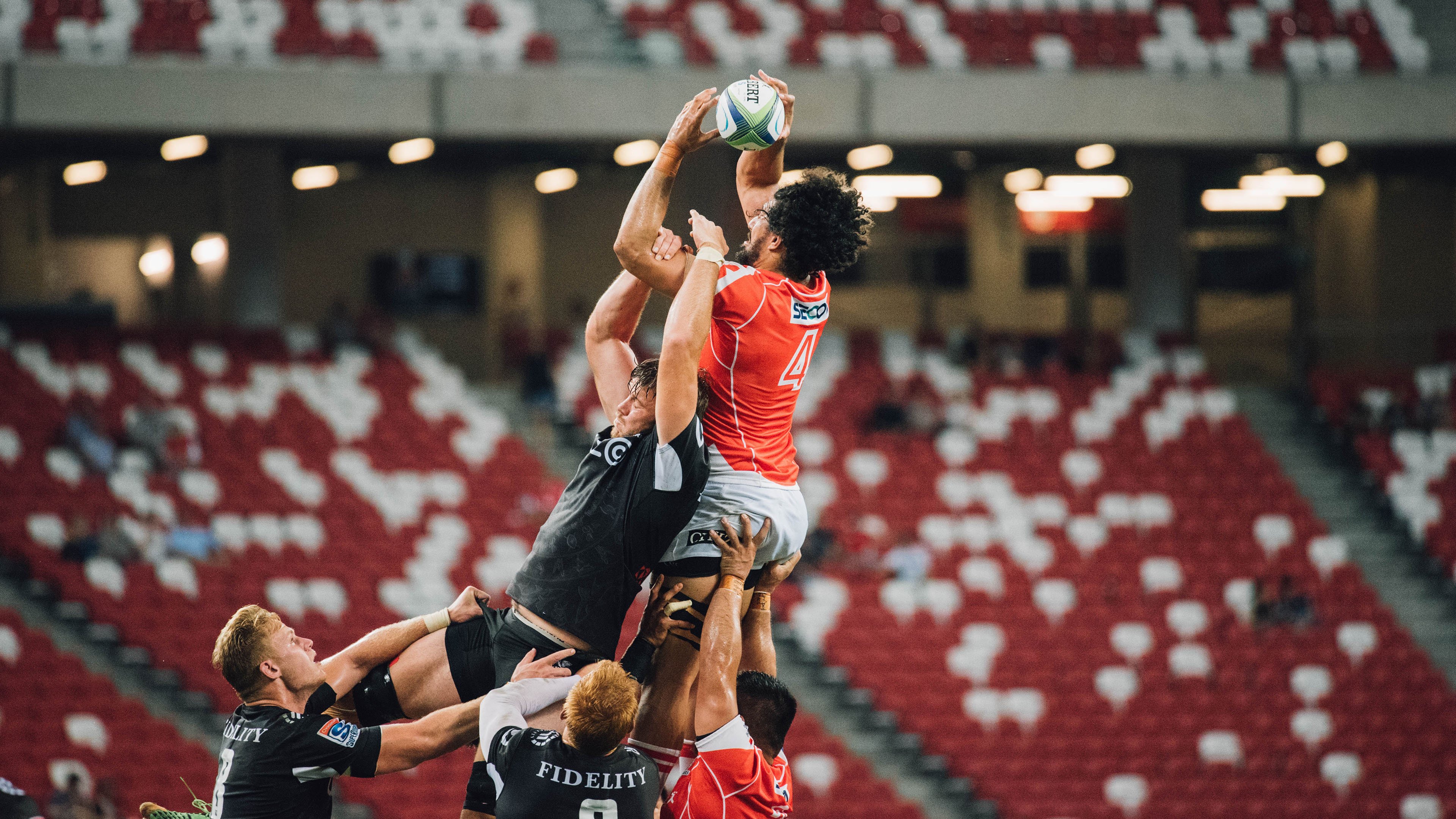 《堡垒之夜》未来城市创意秀:玩家作品火花四溅,引领未来游戏潮流