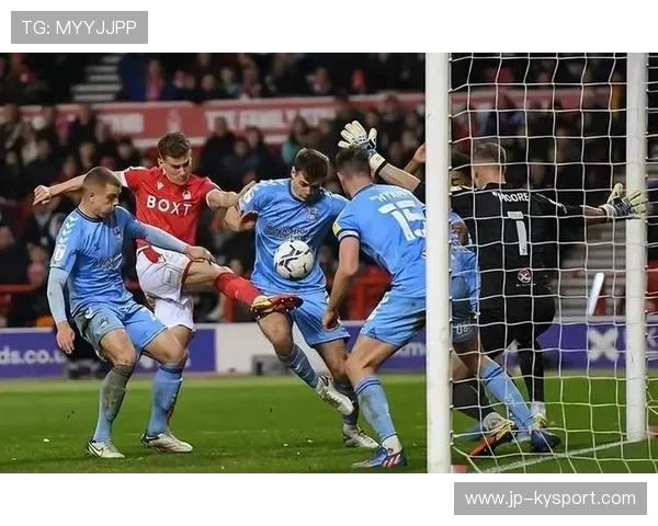 加的夫城反击直插身后空间