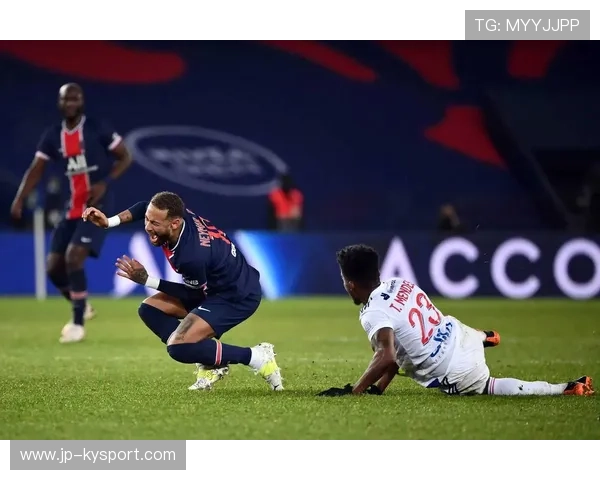 巴黎圣日耳曼传导提速，场面全面倾斜